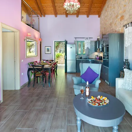 Vila Lilac Lilium Artistsvillas *