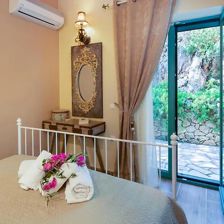 Lilac Lilium Artistsvillas Gaios