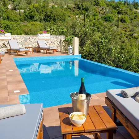 Lilac Lilium Artistsvillas * Gaios