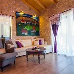 Вилла Artistsvillas-Lilac Lilium *
